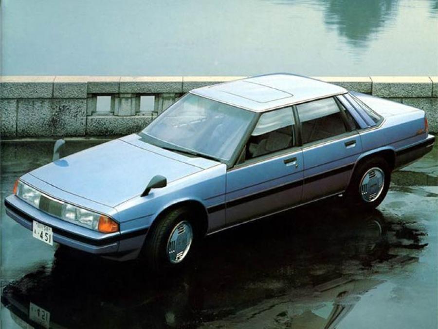  Mazda Luce 4-Door Hardtop 1981 года  (фото 4 из 5)